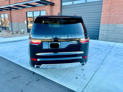 Used 2018 Land Rover Discovery HSE Luxury image 17