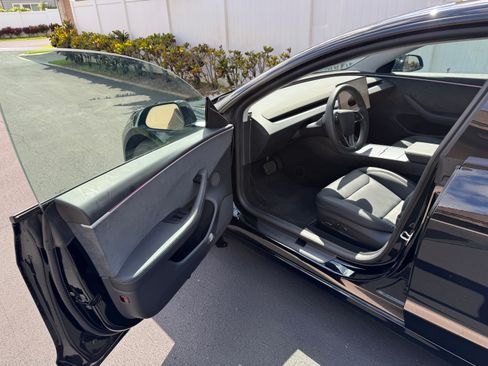 Used 2024 Tesla Model 3 Long Range AWD/4WD image 12
