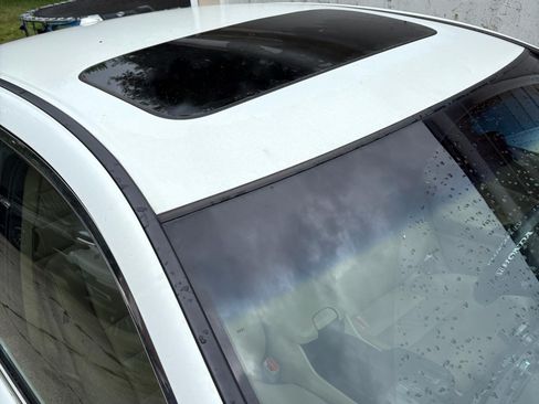 Used 2010 Honda Accord EX-L image 14