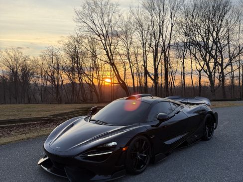 Used 2018 McLaren 720S Performance image 9