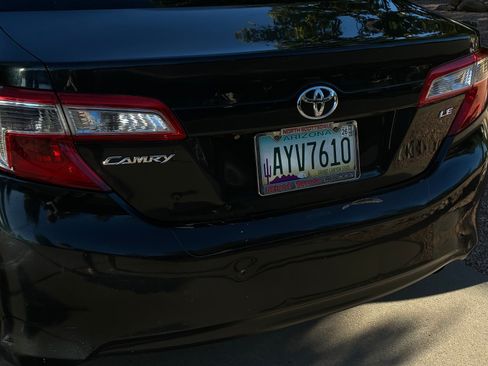 Used 2012 Toyota Camry LE FWD image 12
