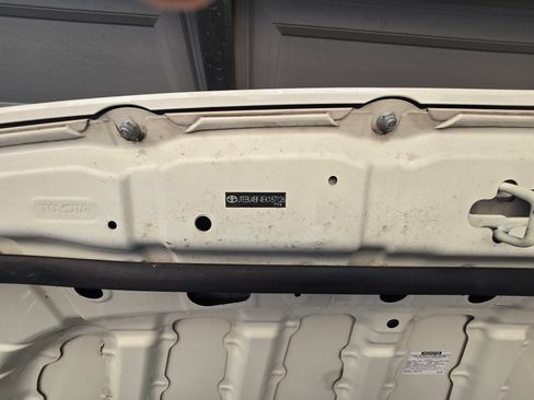 Used 2014 Toyota FJ Cruiser Sport Utility 2D w/ Convenience Package image 4