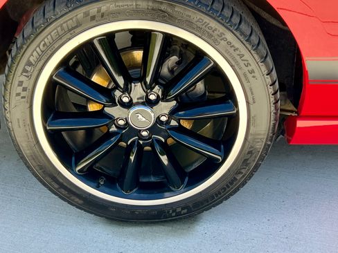Used 2013 Ford Mustang Boss 302 w/ Boss 302 Accessory Pkg RWD image 5