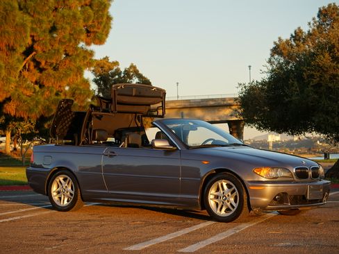 Used 2004 BMW 325Ci Convertible image 6