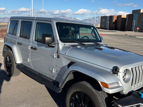 Used 2022 Jeep Wrangler Unlimited Sahara w/ Cold Weather Group image 1