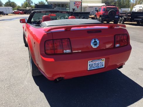 Used 2006 Ford Mustang GT image 16