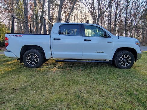 Used 2018 Toyota Tundra SR5 w/ TRD Off Road Package image 1