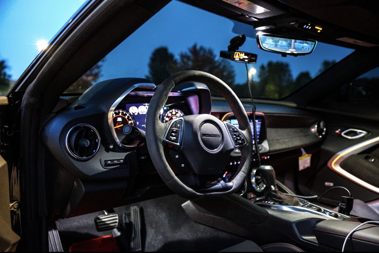 Used 2019 Chevrolet Camaro ZL1 RWD image 5
