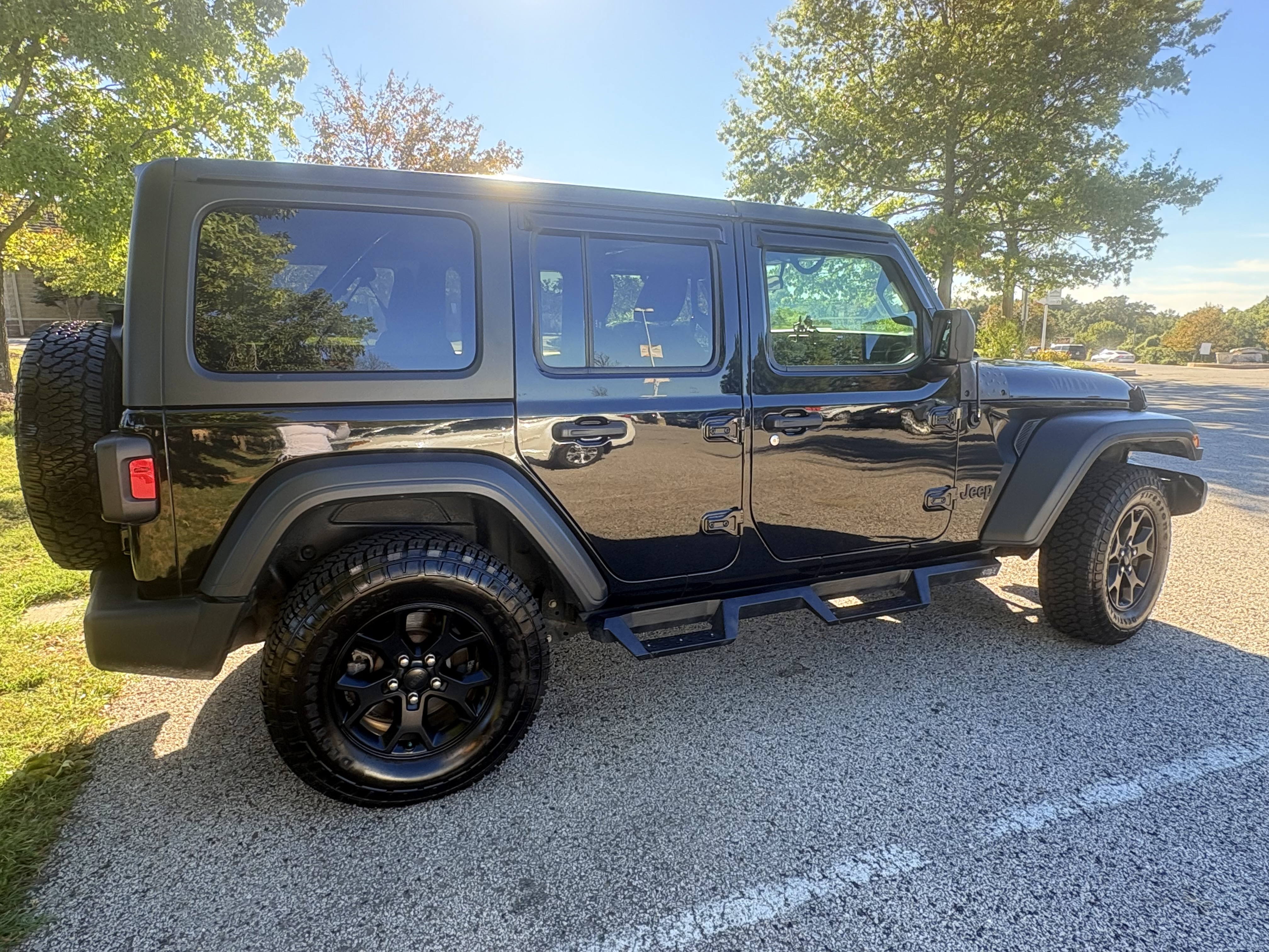 Used 2020 Jeep Wrangler Unlimited Sport AWD/4WD image 5