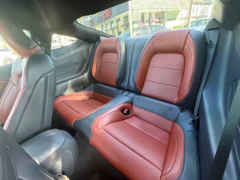 Used 2025 Ford Mustang Premium image 12