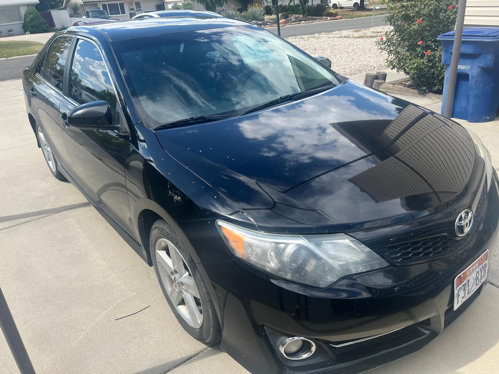 Used 2014 Toyota Camry SE FWD image 5