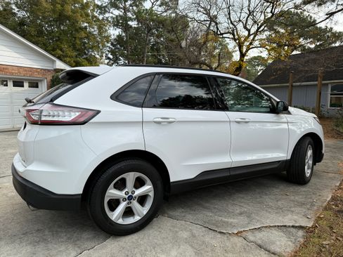 Used 2016 Ford Edge SE image 4
