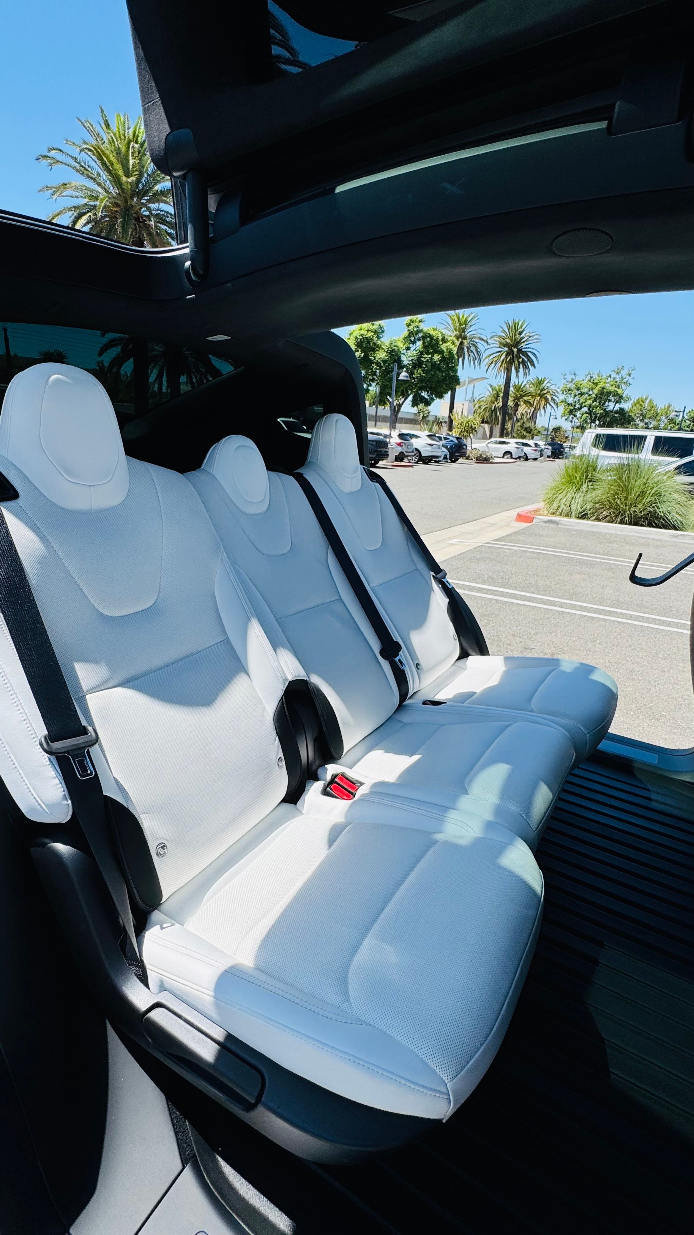Used 2023 Tesla Model X AWD/4WD image 10