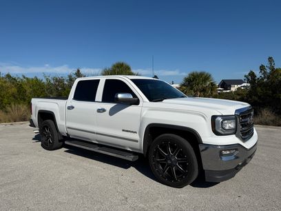 Used 2018 GMC Sierra 1500 SLT w/ SLT Premium Package