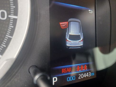 Used 2022 Toyota Corolla Cross L AWD/4WD image 4