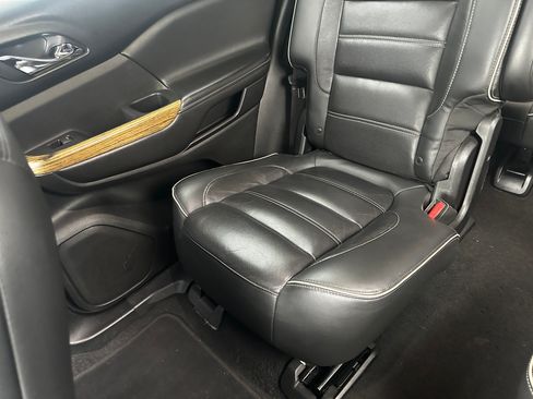 Used 2017 GMC Acadia Denali w/ Technology Package FWD image 14