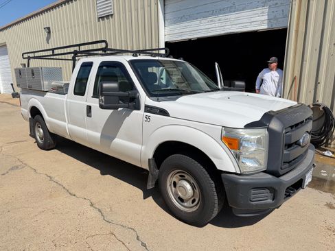 Used 2013 Ford F250 XL w/ PWR Equipment Group image 2
