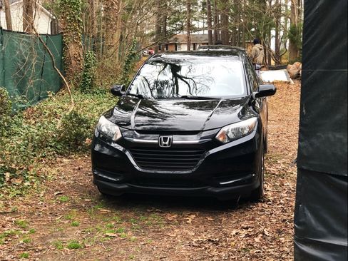 Used 2016 Honda HR-V LX image 8