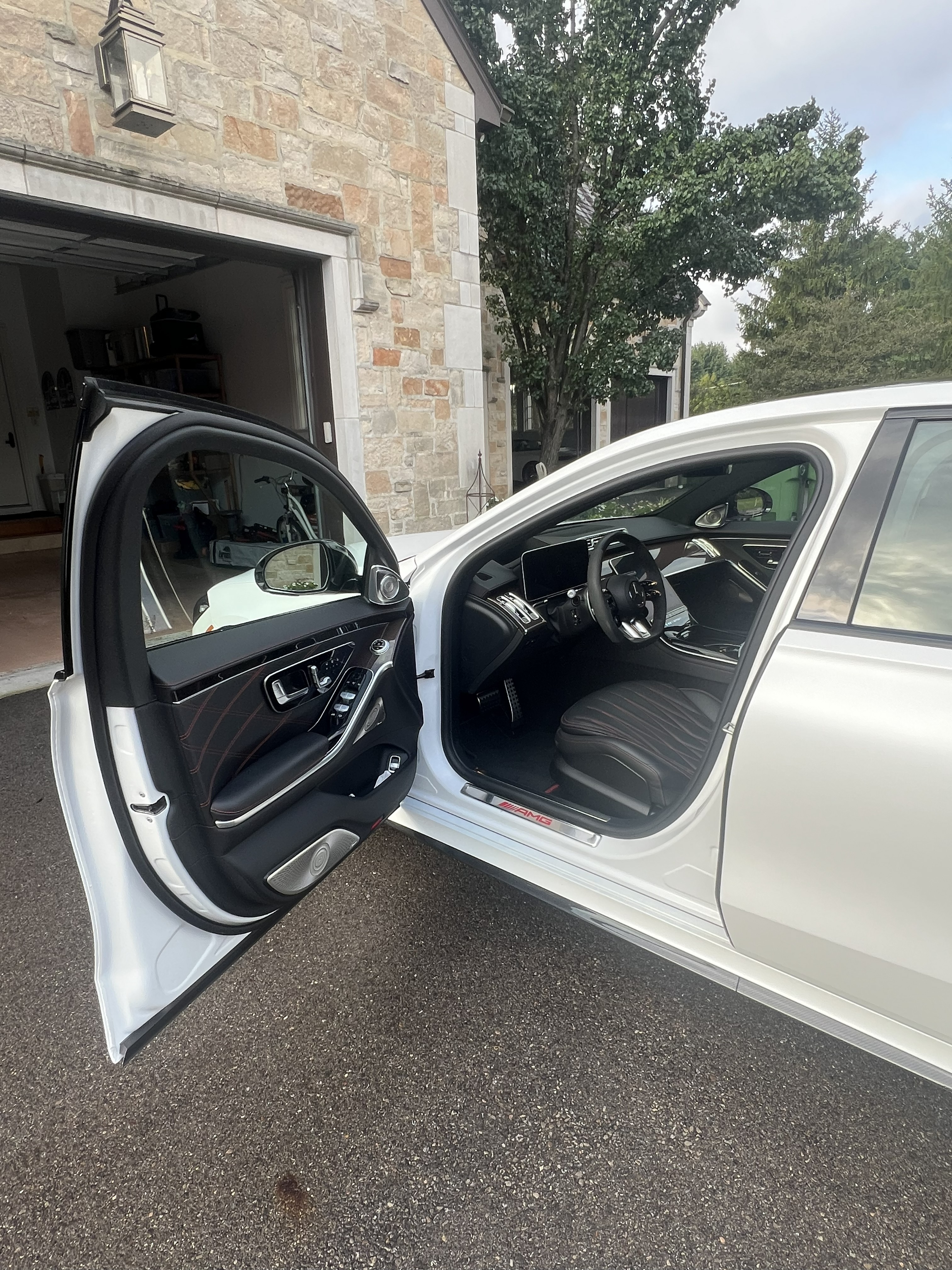 Used 2024 Mercedes-Benz S 63 AMG S image 9