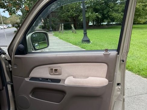 Used 2001 Toyota 4Runner SR5 image 20