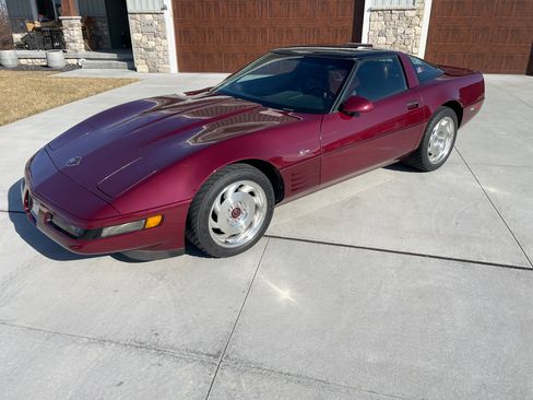 Used 1993 Chevrolet Corvette ZR1 image 1