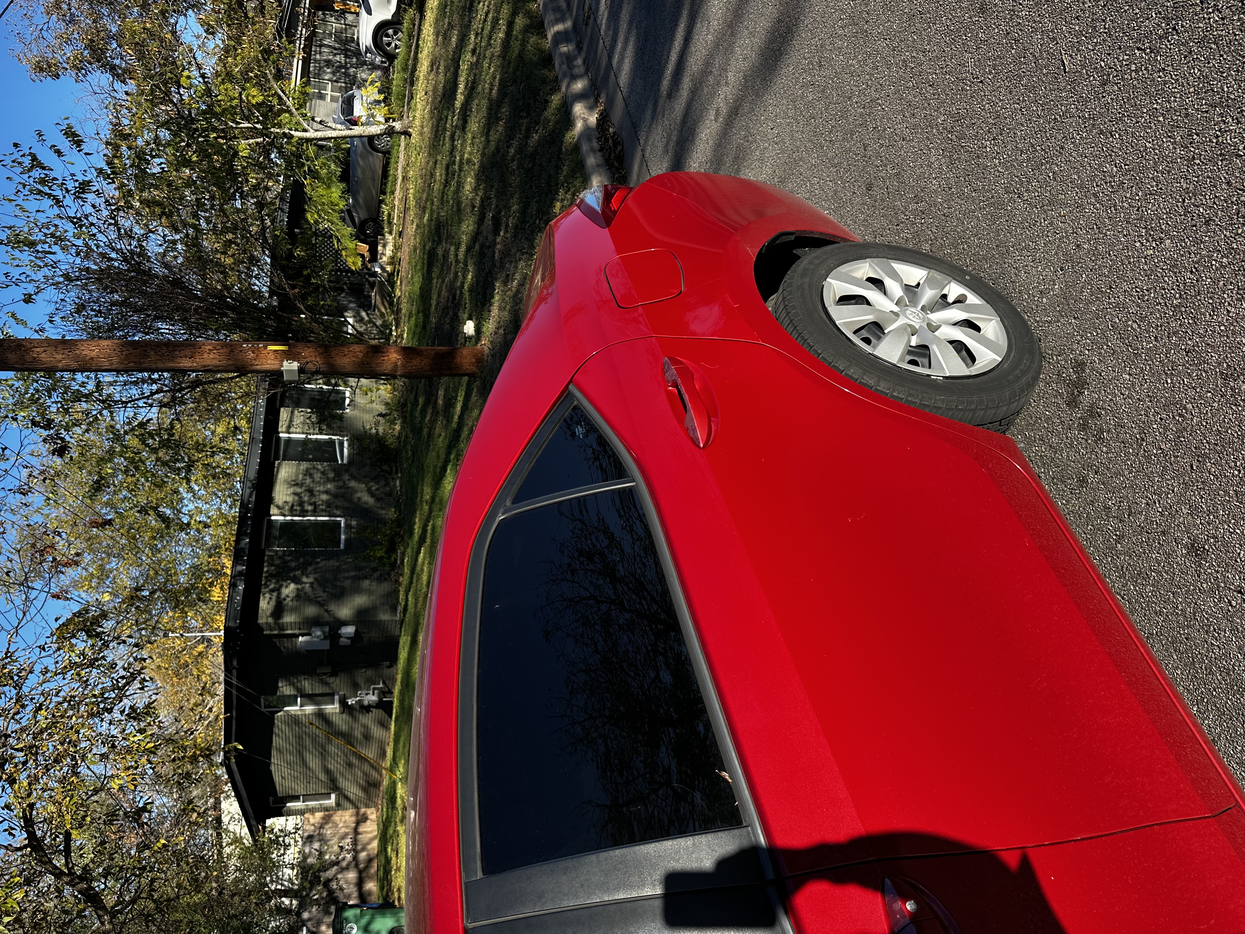 Used 2014 Toyota Corolla LE FWD image 4