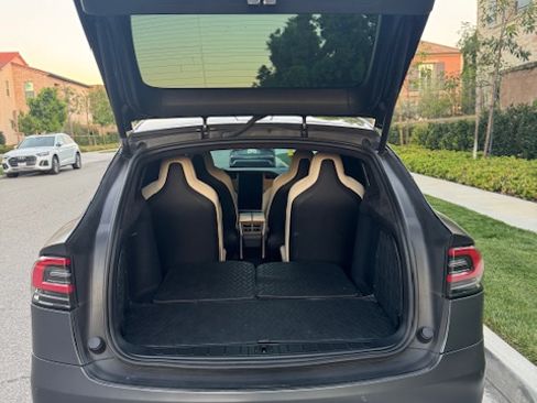 Used 2019 Tesla Model X Long Range image 13