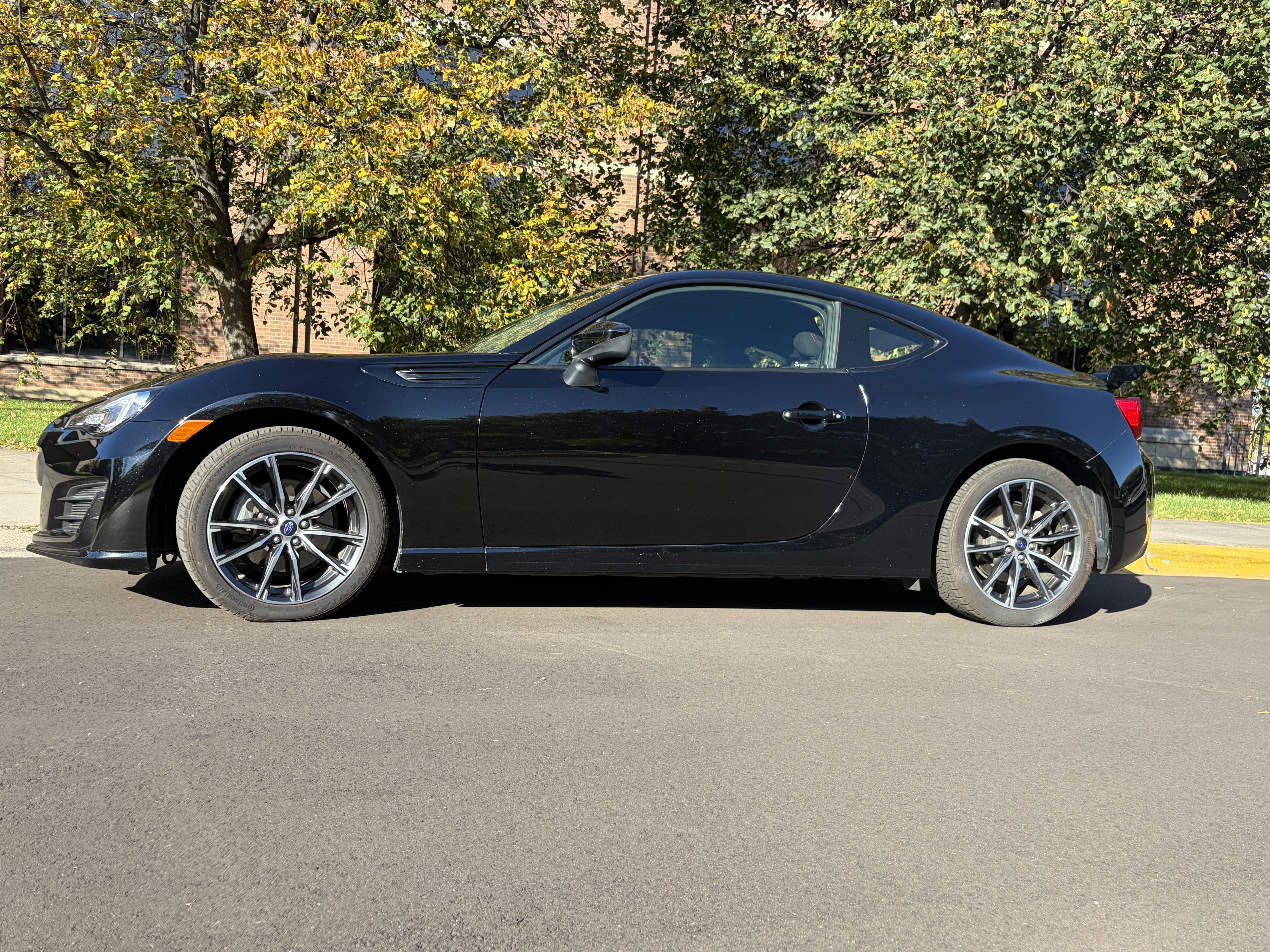 Used 2017 Subaru BRZ Premium RWD image 1