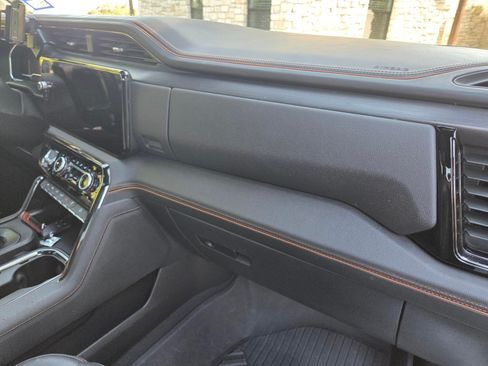 Used 2023 GMC Sierra 1500 AT4 w/ Technology Package image 15