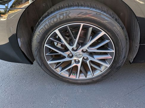 Used 2016 Lexus ES 350 w/ Premium Package w/Wood Trim image 22