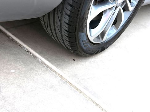 Used 2016 Mercedes-Benz C 300 Sedan image 2