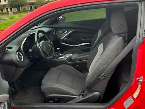 Used 2018 Chevrolet Camaro LS RWD image 15