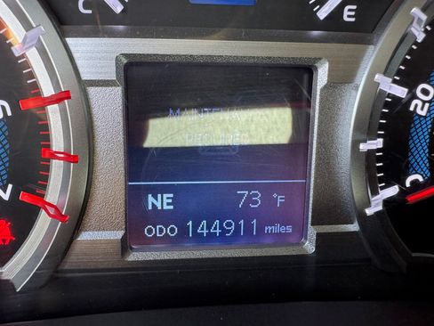 Used 2015 Toyota 4Runner Trail AWD/4WD image 12