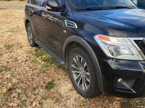Used 2020 Nissan Armada SL w/ Premium Package image 5