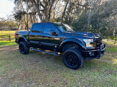 Used 2017 Ford F150 Lariat w/ Equipment Group 502A Luxury image 5