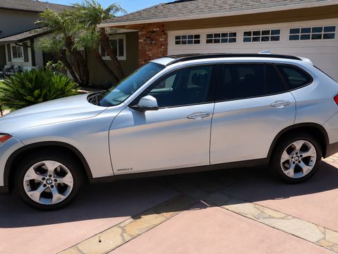 Used 2013 BMW X1 sDrive28i RWD image 12