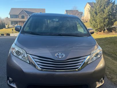 Used 2015 Toyota Sienna XLE