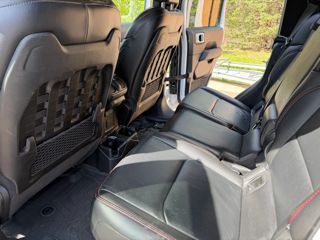 Used 2022 Jeep Gladiator Rubicon w/ LED Lighting Group AWD/4WD image 15