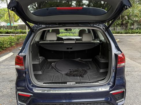 Used 2019 Kia Sorento SX image 13