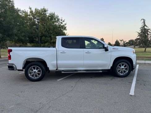 Used 2019 Chevrolet Silverado 1500 LT w/ All-Star Edition AWD/4WD image 5