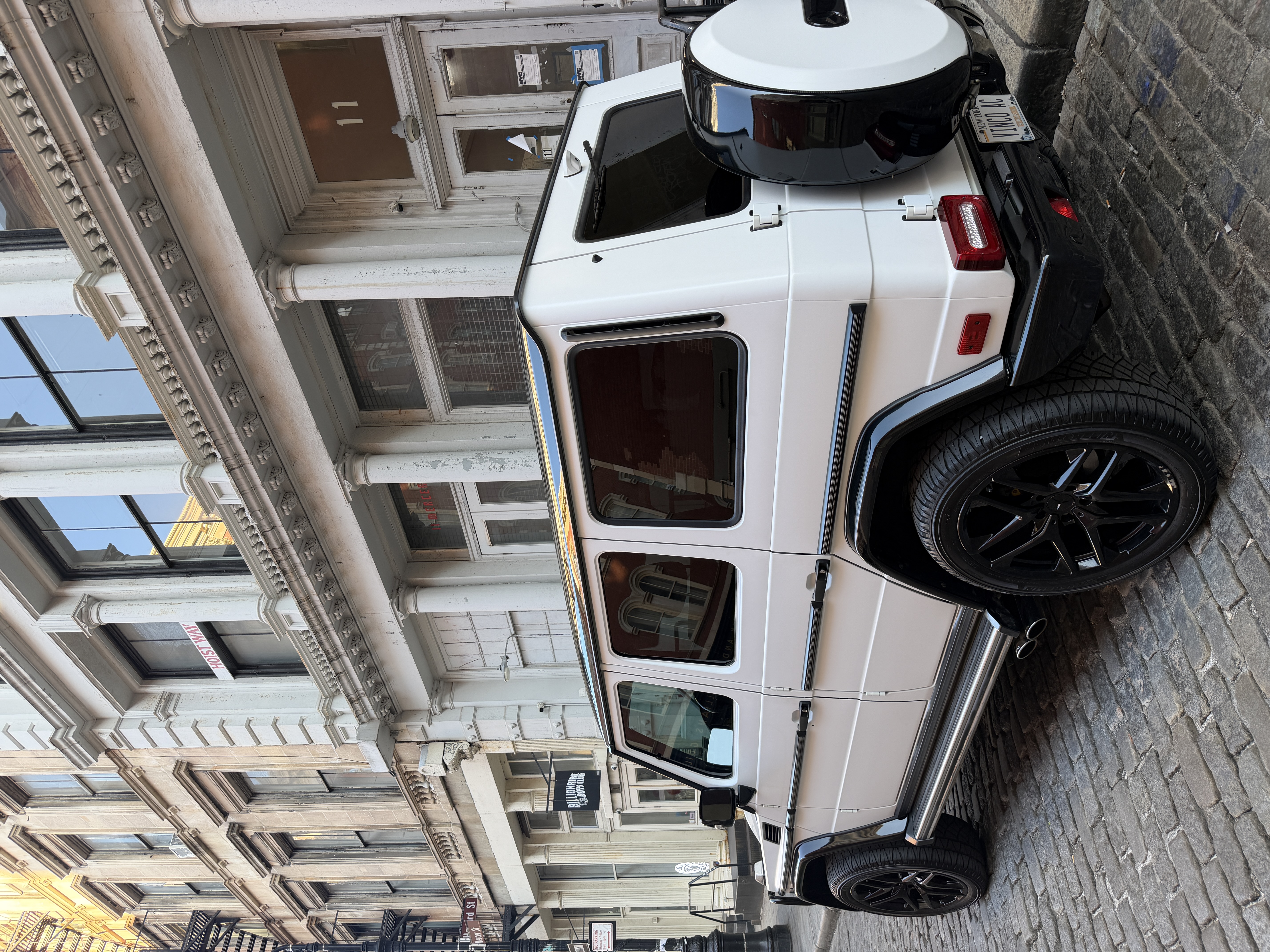 Used 2011 Mercedes-Benz G 550 image 15
