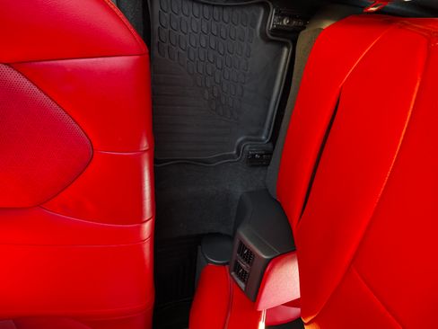 Used 2018 Toyota Camry XSE image 21