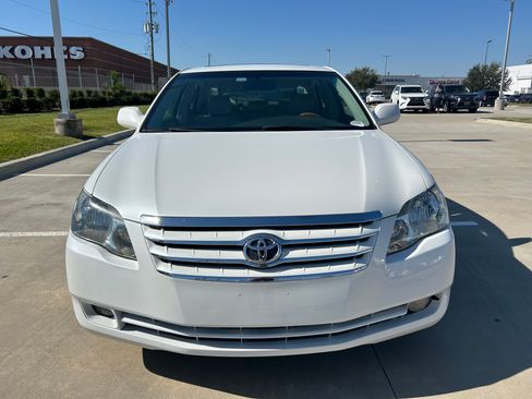 Used 2005 Toyota Avalon Limited image 4