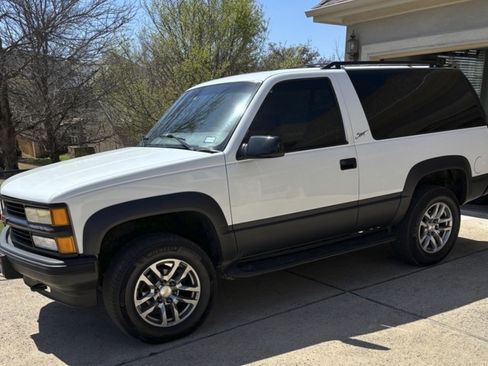Used 1997 Chevrolet Tahoe 4WD 2-Door w/ Preferred Equipment Group 3 image 12