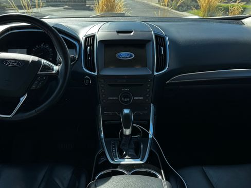 Used 2016 Ford Edge Titanium w/ Cold Weather Package image 10