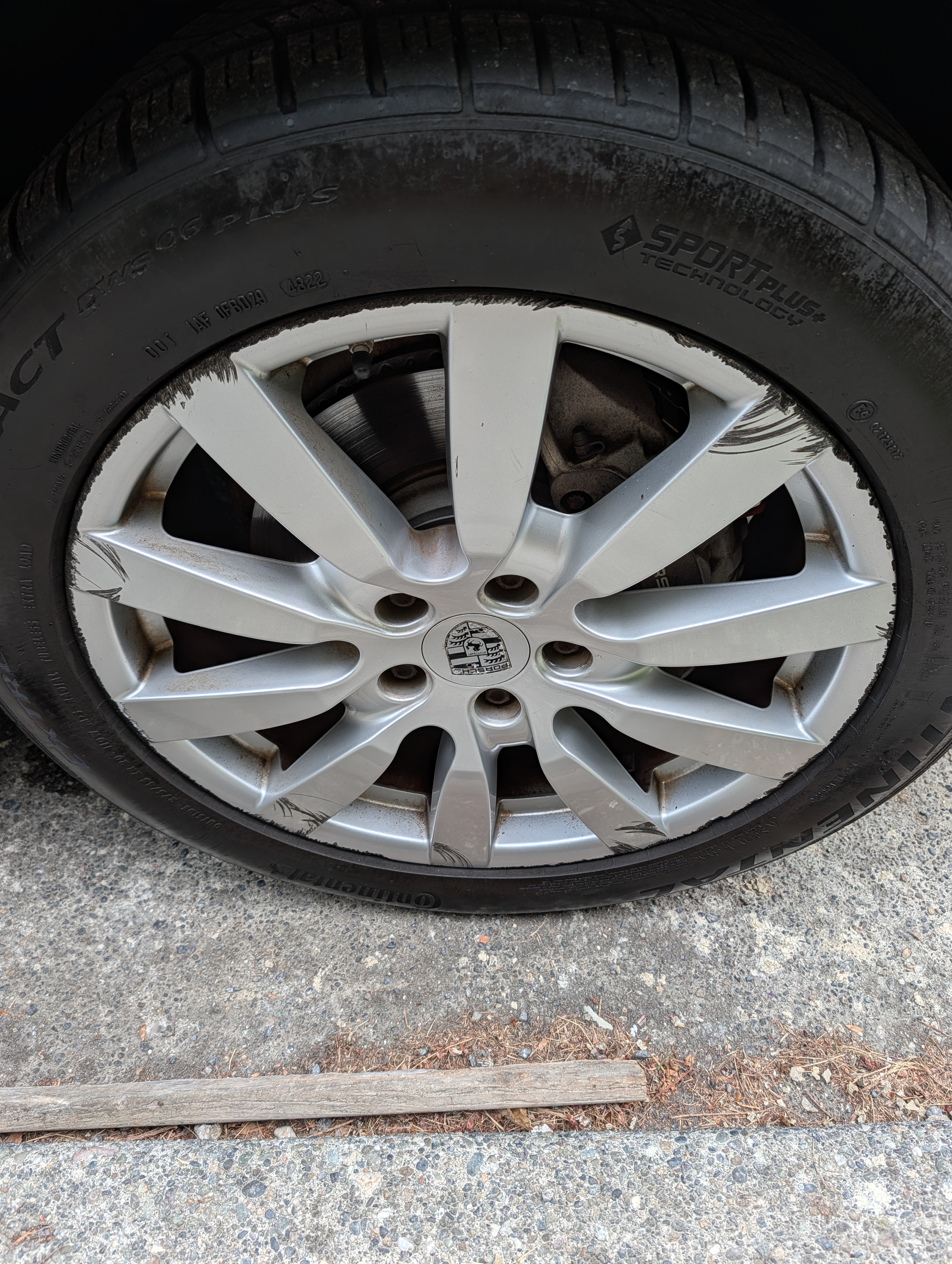 Used 2011 Porsche Cayenne AWD/4WD image 21
