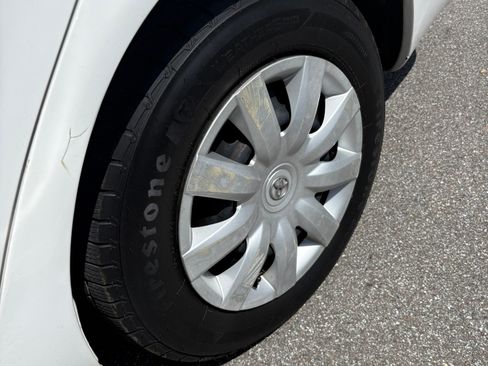 Used 2005 Toyota Camry LE FWD image 22