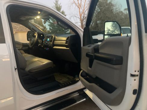 Used 2019 Ford F450 XL w/ XL Value Package image 13