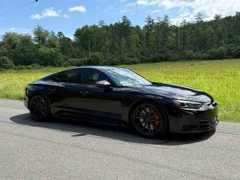 Used 2022 Audi RS e-tron GT w/ Year 1 Package AWD/4WD image 8