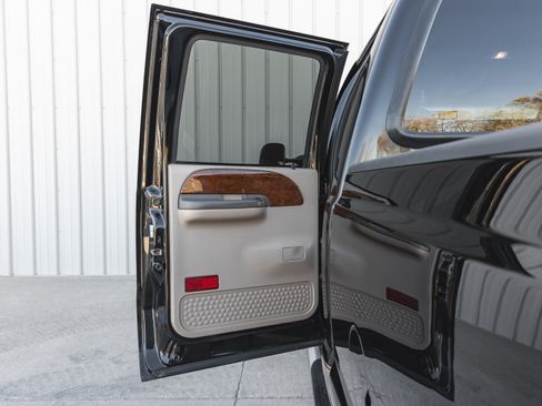 Used 2002 Ford F350 4x4 Crew Cab Super Duty image 30